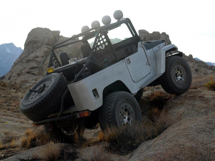  Toyota Land Cruiser BAJA 1000 LE by Icon 2008 года  (фото 7 из 15)